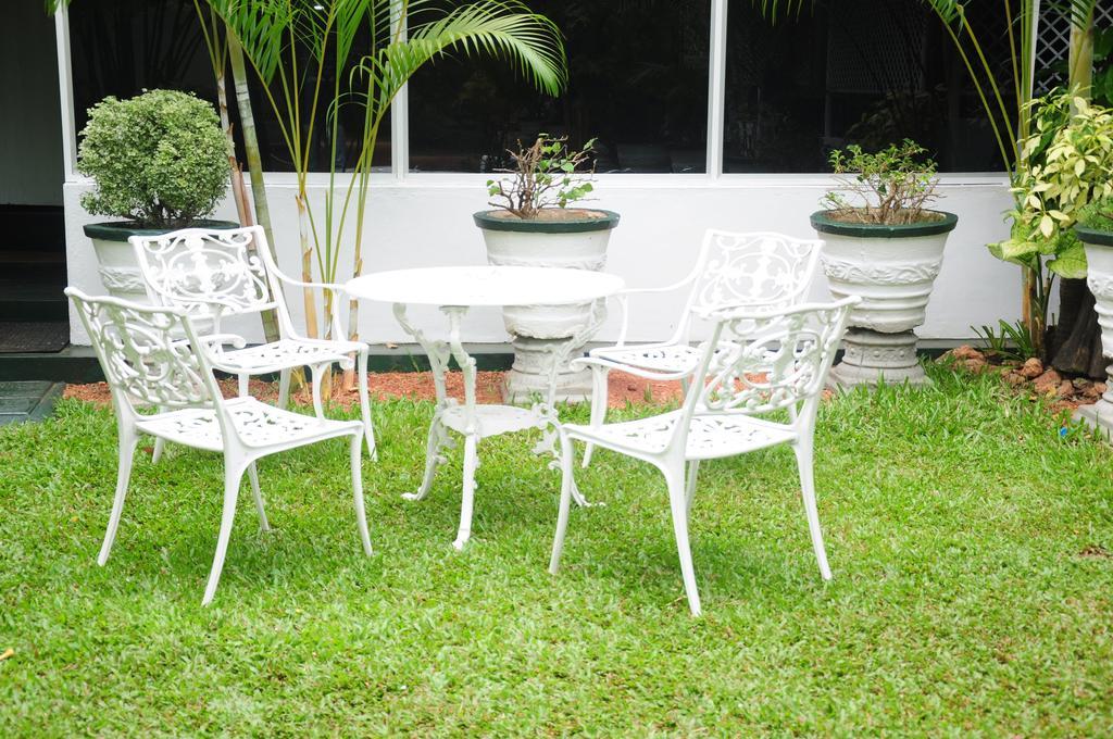 Levi'S Tourist - Anuradhapura Hotel Exterior photo